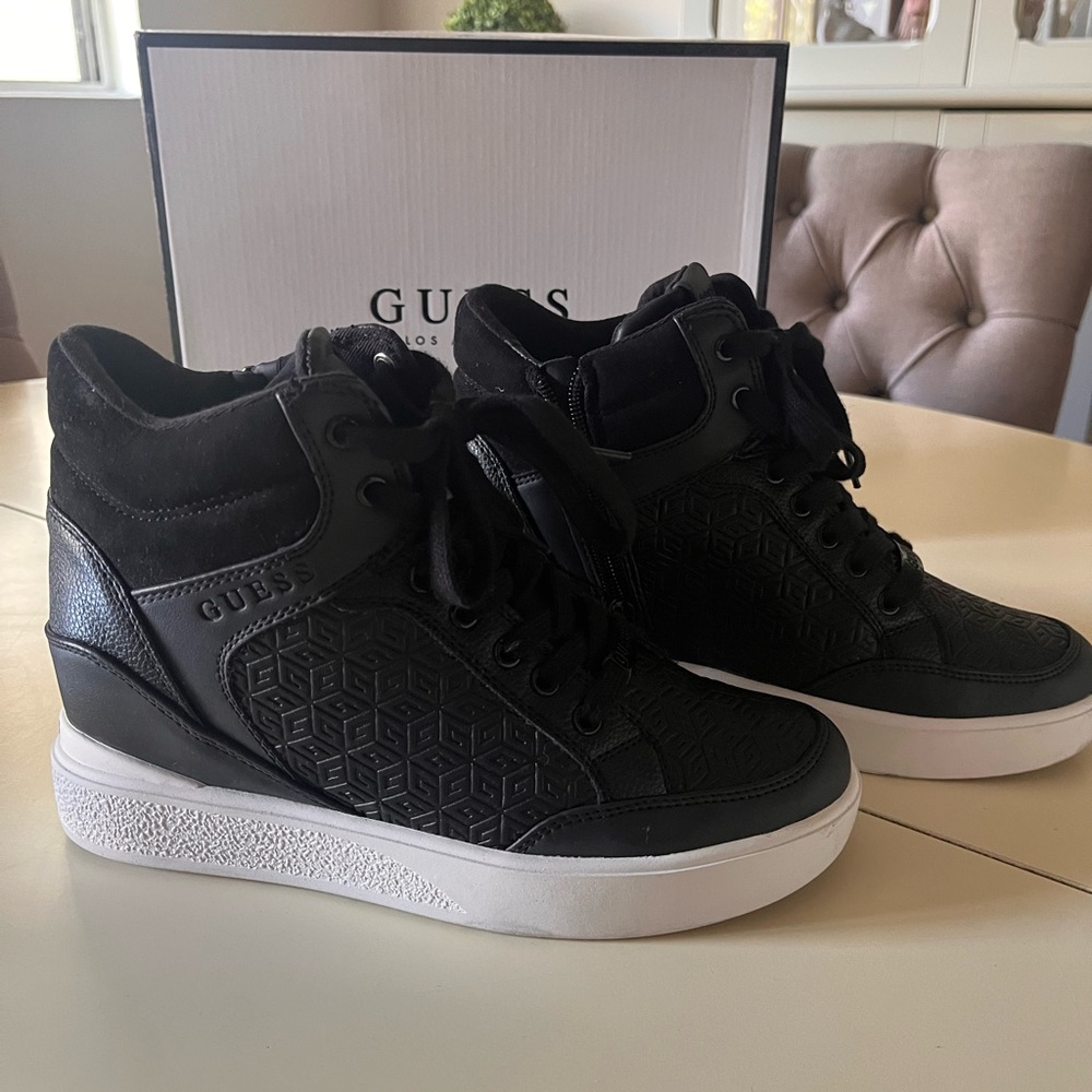 GUESS Women's Black and White High-Top Sneakers wedge Blairin4